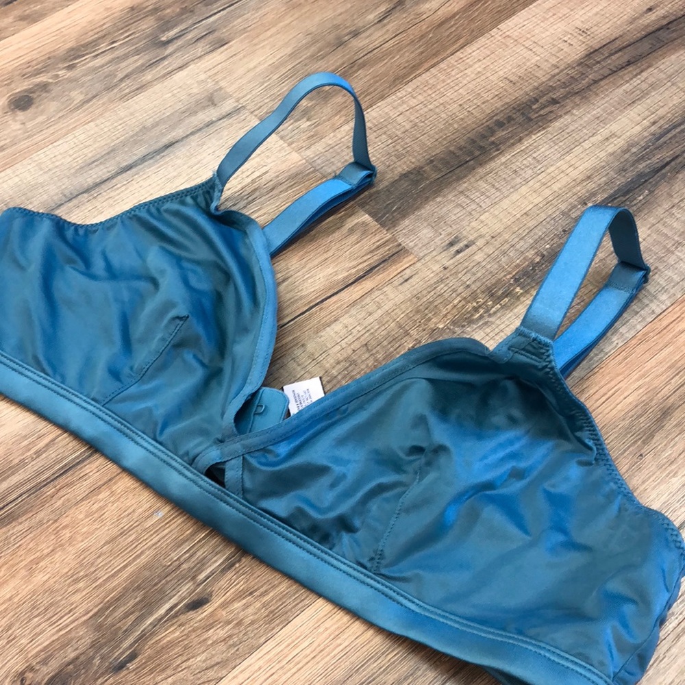 Victoria Secret bralettes - Picture 3 of 4